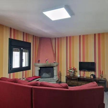 Amplia Casa Familiar