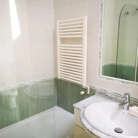Apartment Golden Vedra Residences
