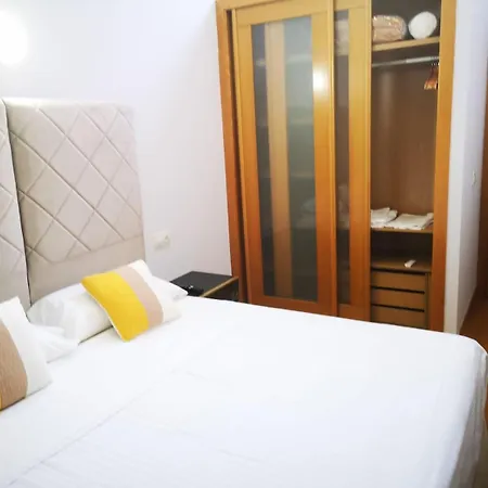 Golden Vedra Residences Apartment *