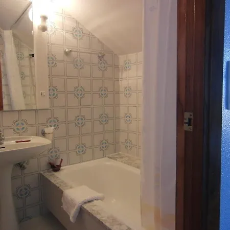 Hotel Galicia 2*