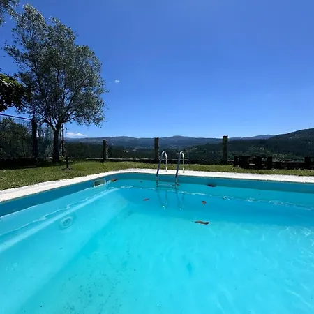 Сasa de vacaciones Casa 2 Con Piscina Y Cenador Al Aire Libre *