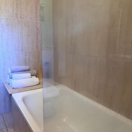 Casa 2 Con Piscina Y Cenador Al Aire Libre Сasa de vacaciones
