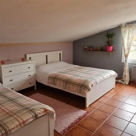 La Platanera: Stonehouse In Oceanside Village * Pontevedra