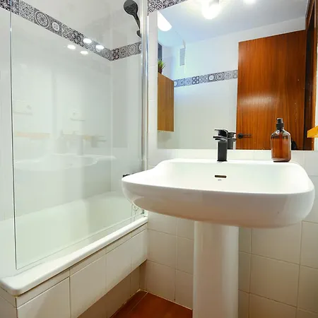 Apartamento Con Piscina En Pedras Negras *