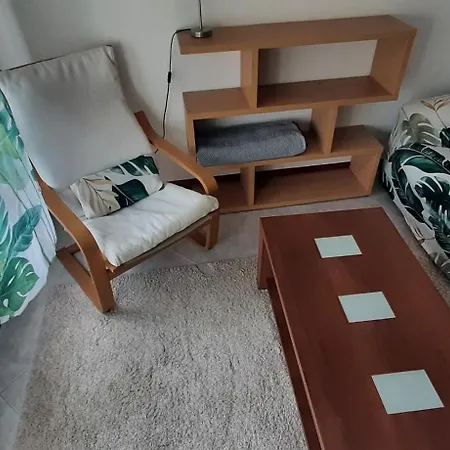 Flat Apartment *