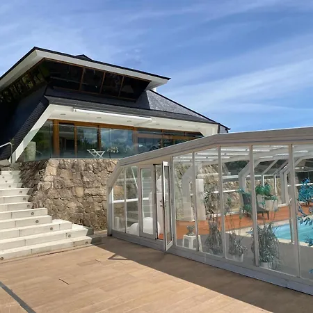 Arlington Real Estate Vigo Villa