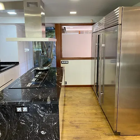 Arlington Real Estate Vigo Villa *