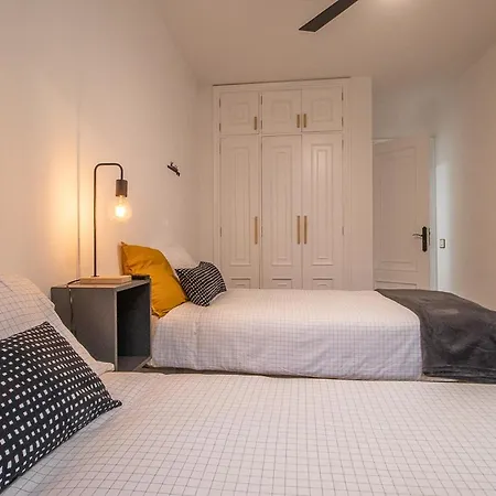 Aita Y Ama Apartment