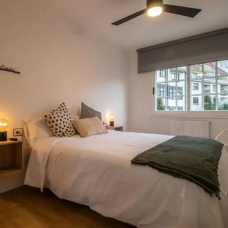Aita Y Ama Apartment *