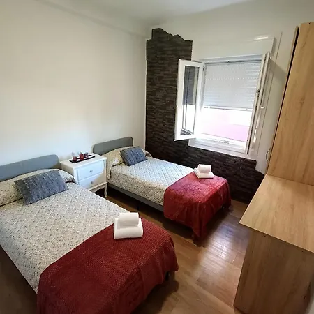 Piso A 100 Metros Del Camino Portugues Apartment *