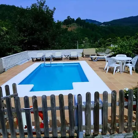 Con Piscinajardinbarbacoa Pontevedra
