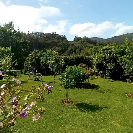 Holiday home Con Piscinajardinbarbacoa *