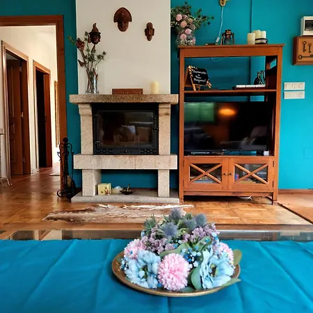 Holiday home Con Piscinajardinbarbacoa