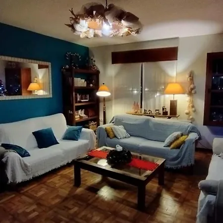 Holiday home Con Piscinajardinbarbacoa