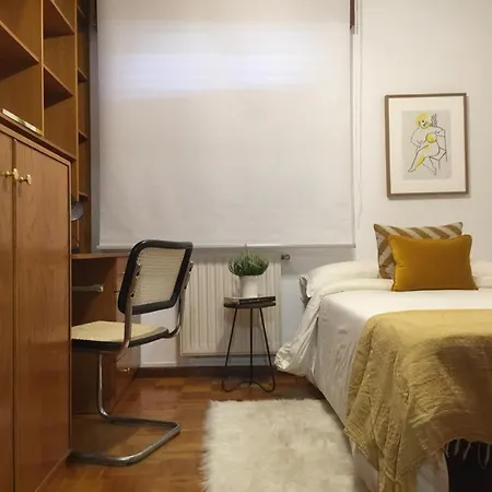Apartment In Pontevedra's Downtown And Golf *
