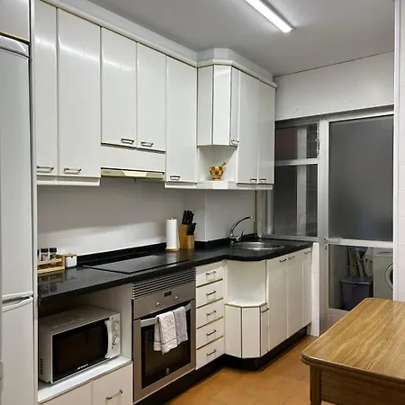 Apartment In Pontevedra's Downtown And Golf Pontevedra