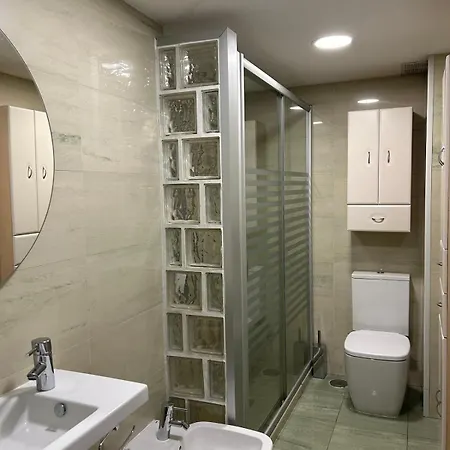 Apartment In Pontevedra's Downtown And Golf *