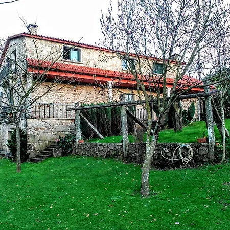 Os Carballos Casa rural