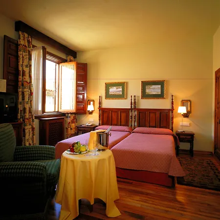 Hotel De 4*