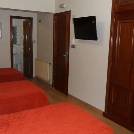 Avenida Hotel 2*