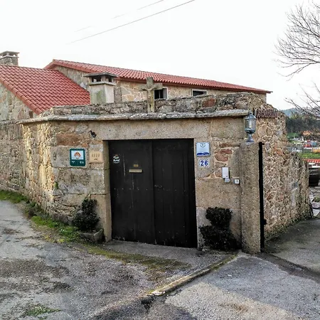 Casa rural Os Carballos *