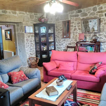 Os Carballos Casa rural *